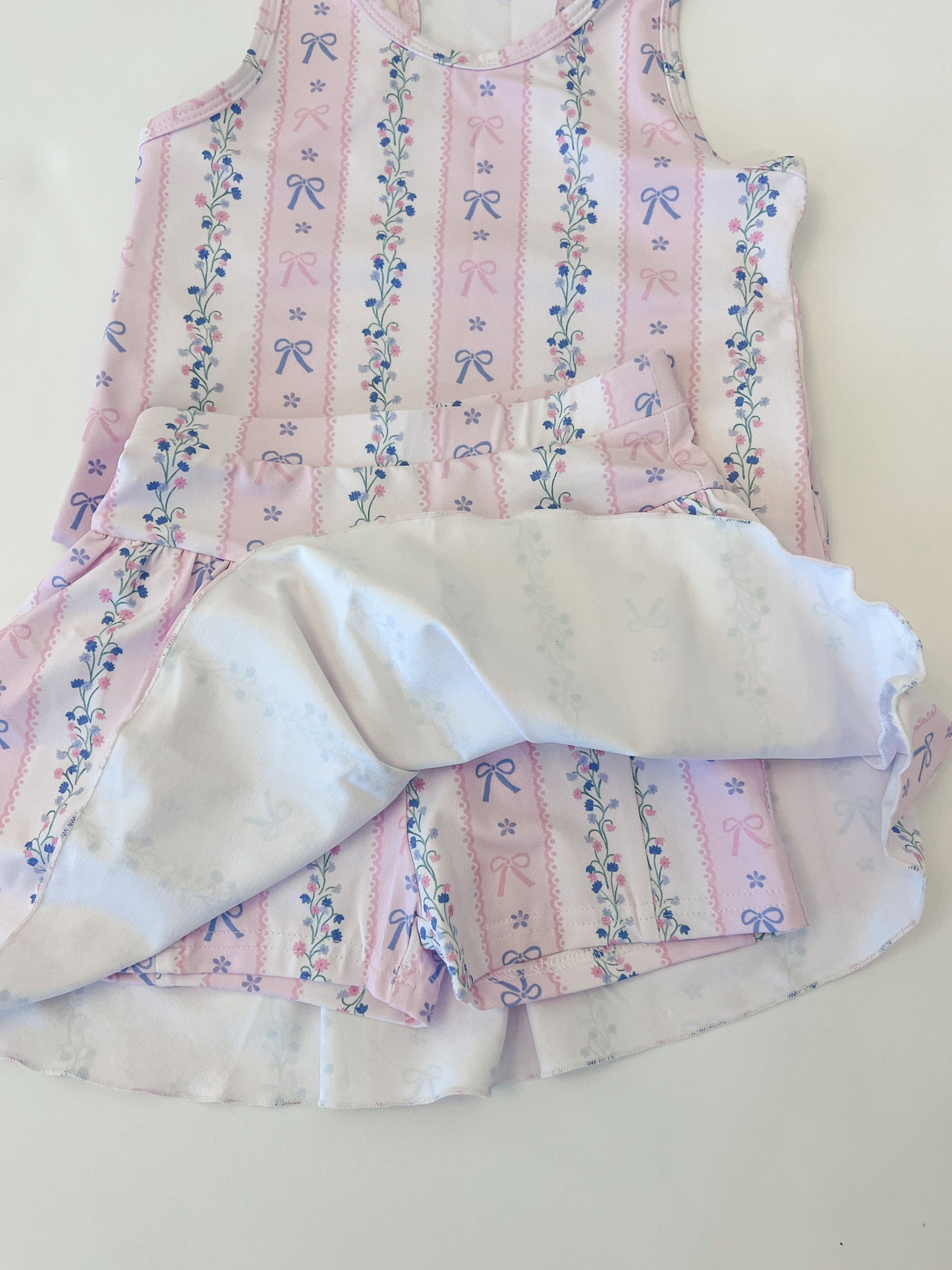 Emma’s Bows Tank Athletic Set