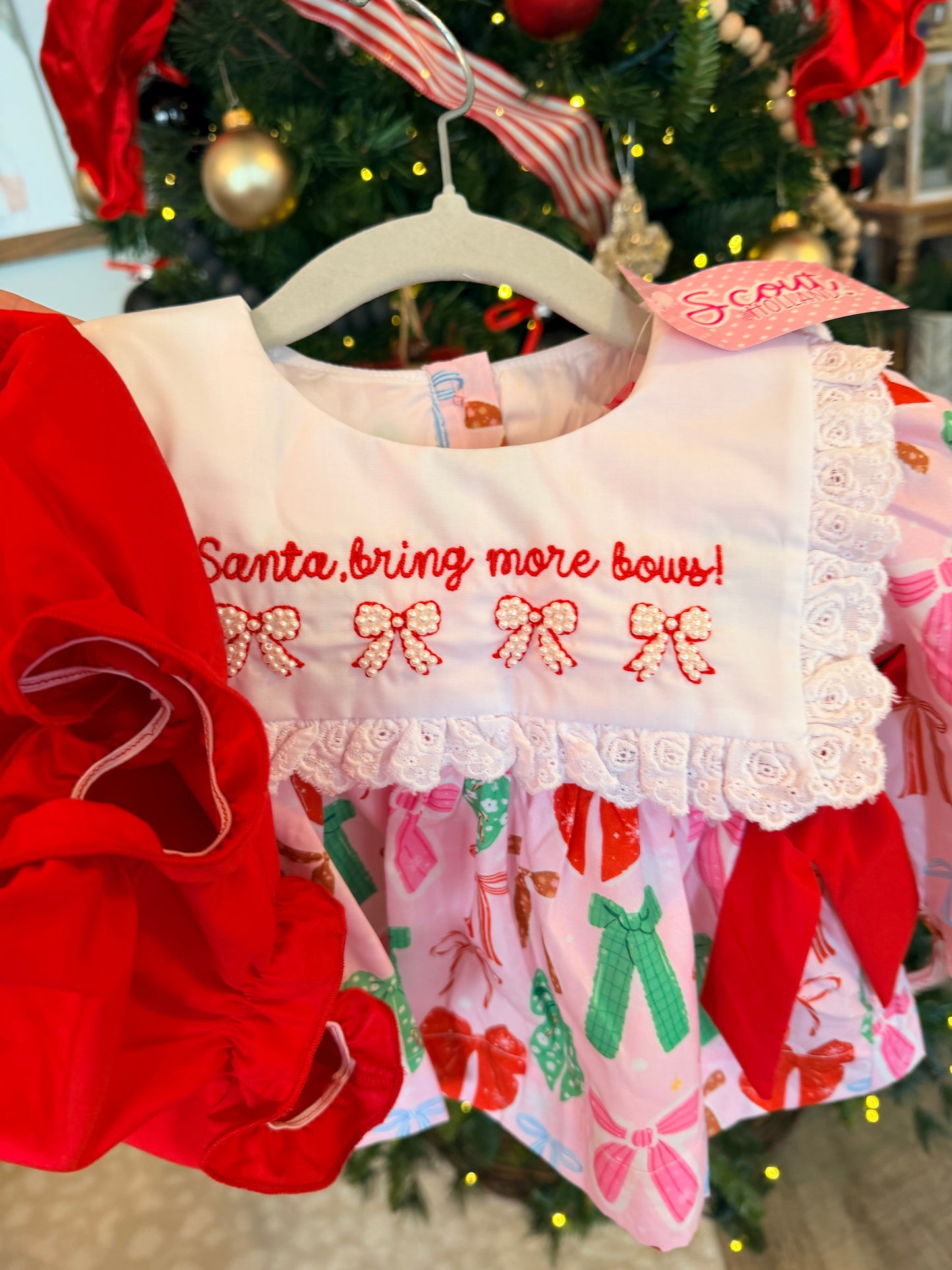 Santa, Bring More Bows Pearl Collection