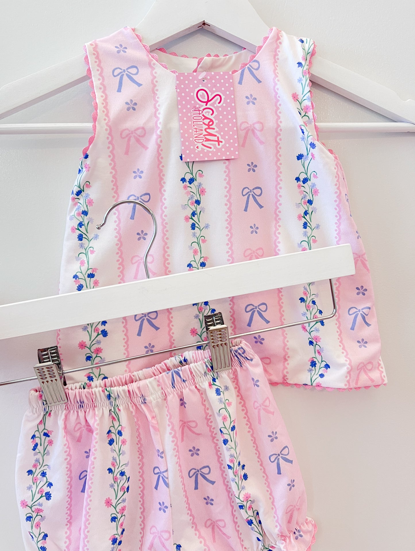 Emma’s Bows Diaper Set
