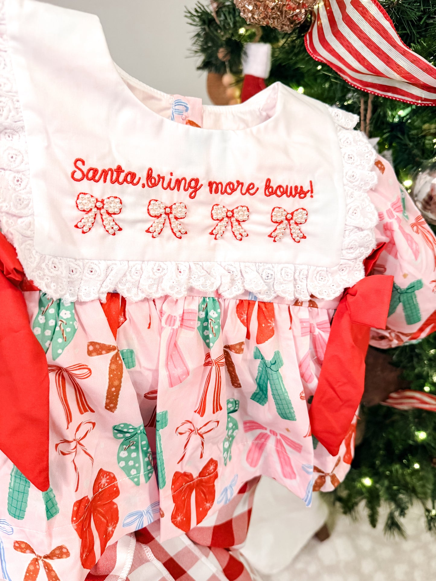 Santa, Bring More Bows Pearl Collection